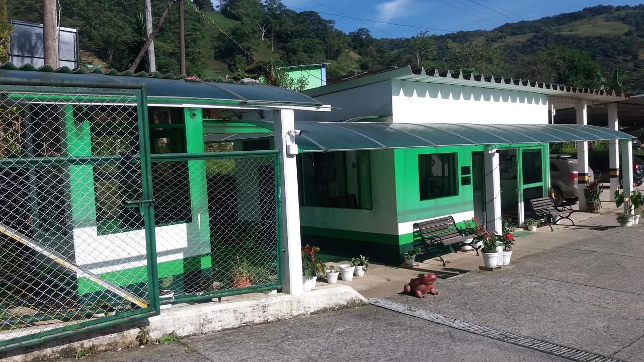 Servituristicos La Esmeralda Hotel Santa María Eksteriør billede